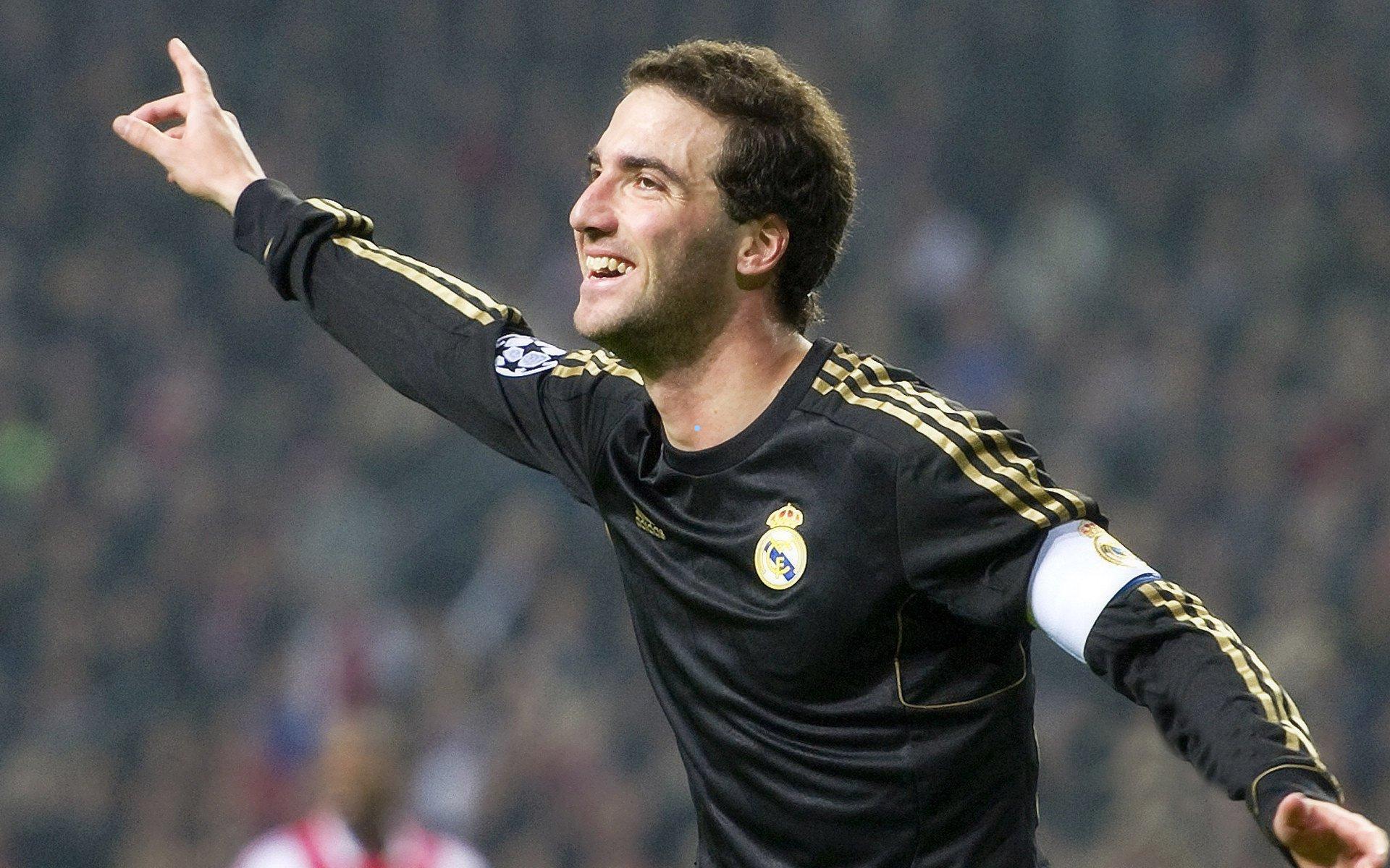 pg模拟器app下载-湖人官方全力为詹姆斯全明星拉票，战绩低迷引美媒担忧，或面临替补出战