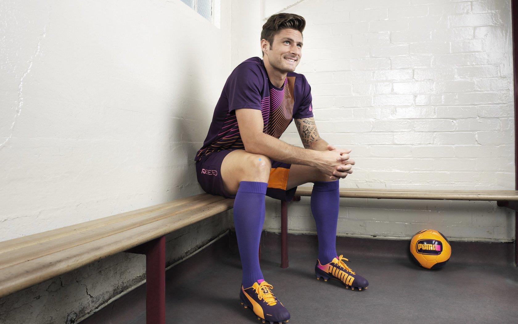 pg模拟器-轰出22米惊天世界波！梅西平地起惊雷，王者怒吼燃爆全场